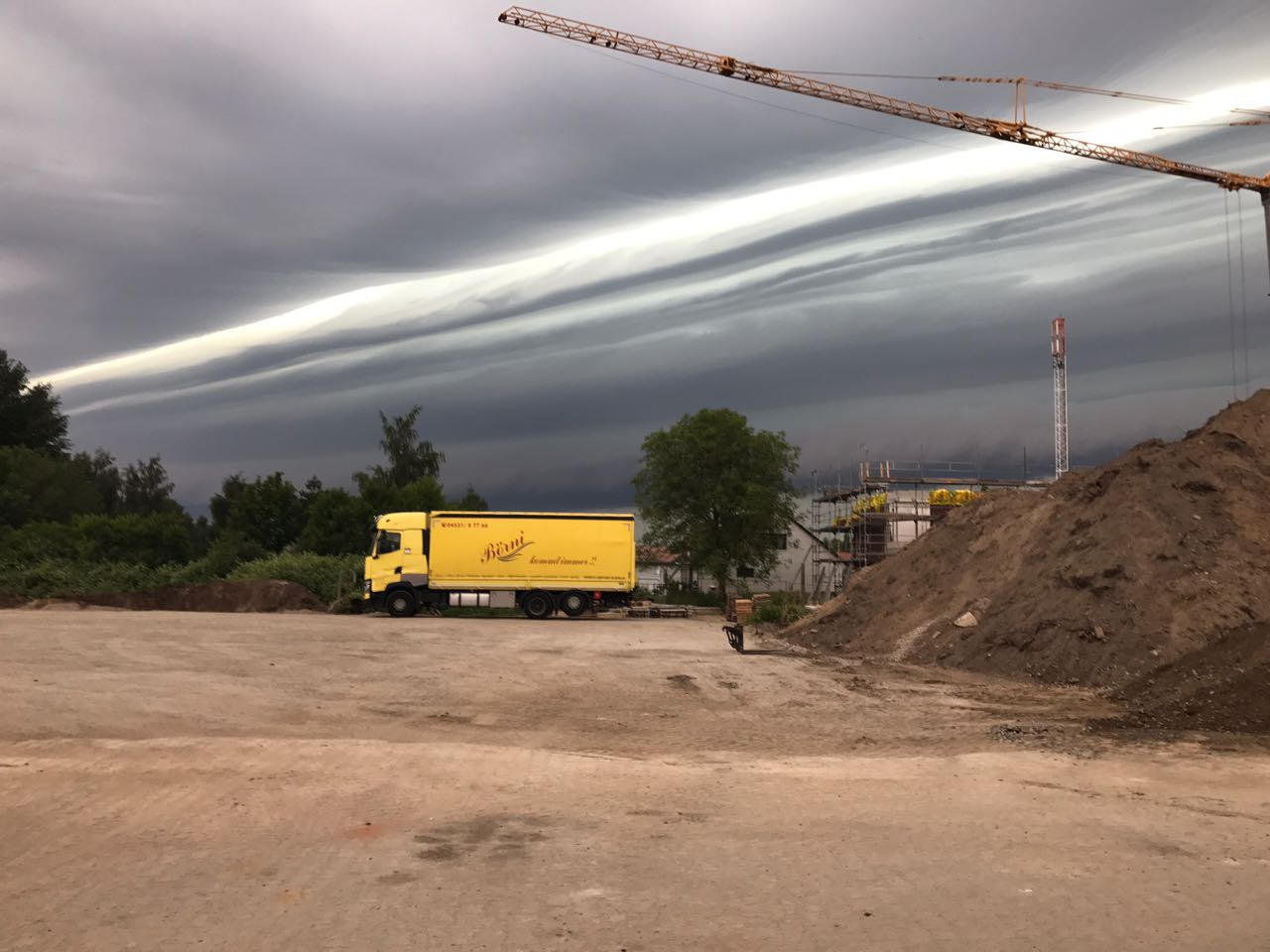 LKW Transport am Bau